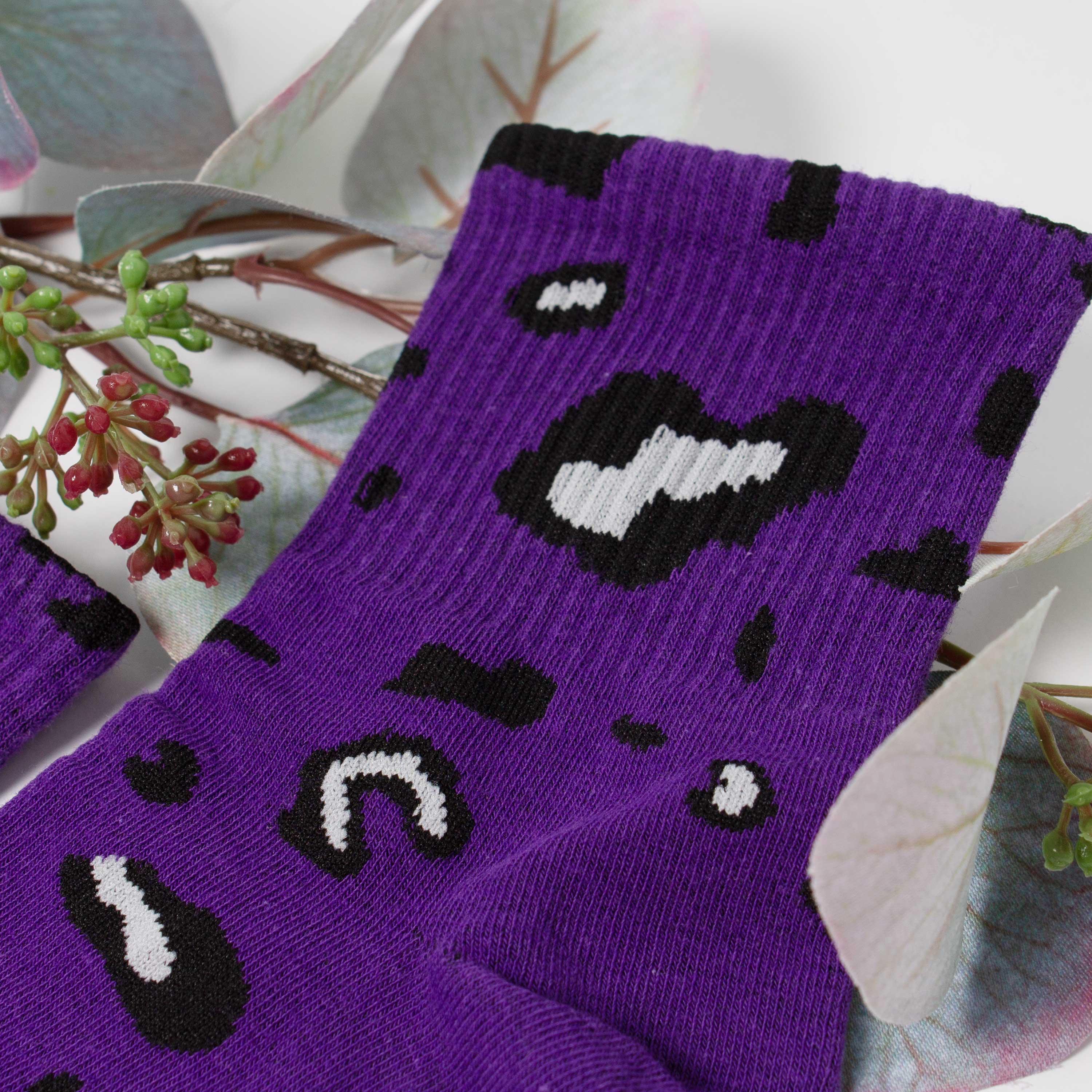 Womens Cute Leopard All Over Print Crew Socks - BUCKET POPCORN
