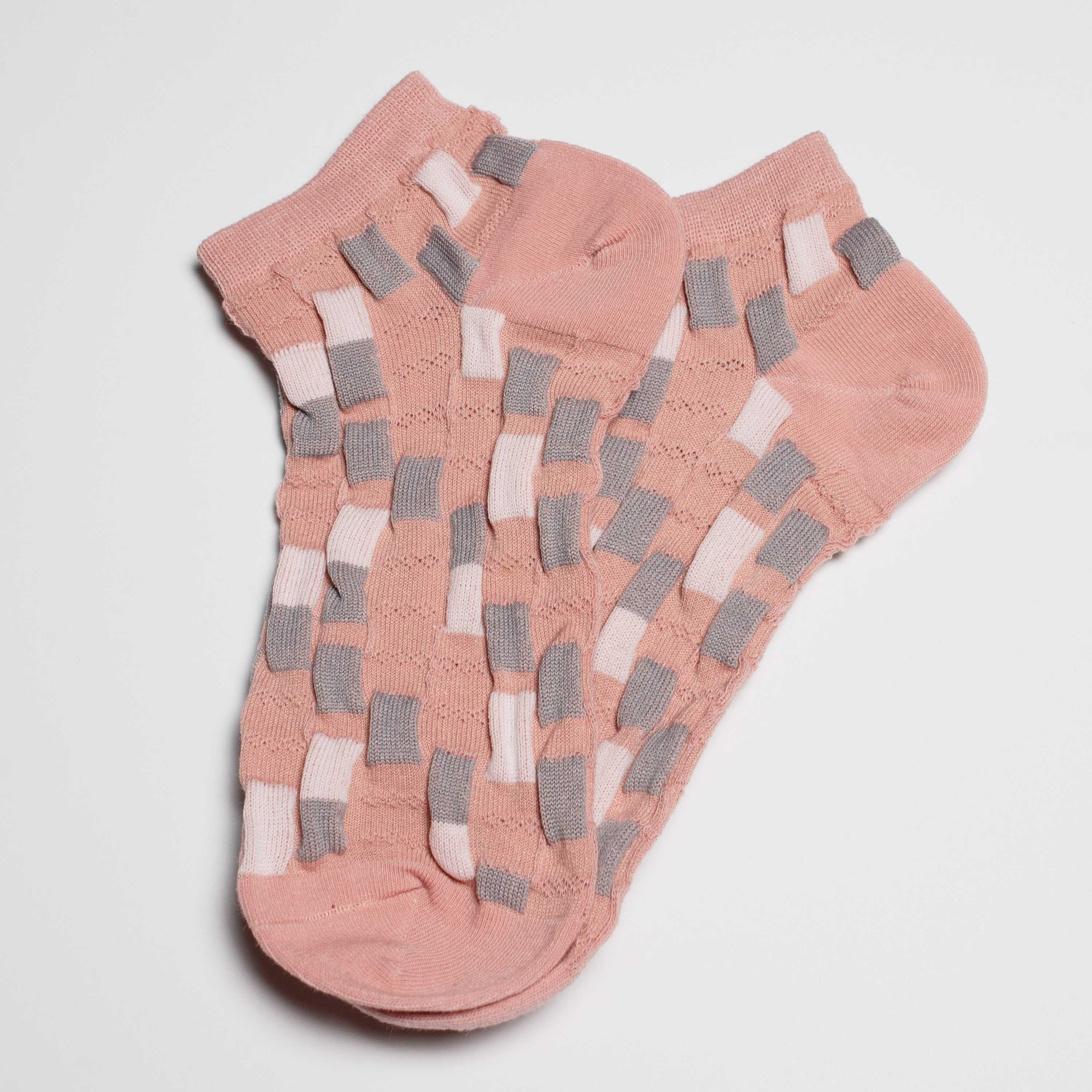 Womesn Cute Textured Checker Anklet Socks - BUCKET POPCORN